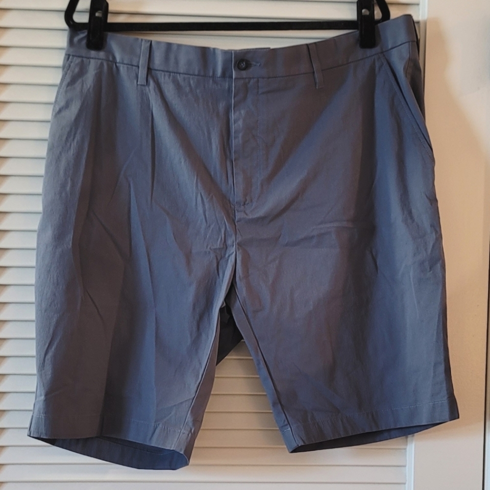 Cole Haan - (NWT) Men's Grey Grisaille 42 Shorts